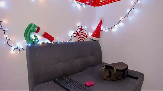 lara and danny online show from November 2025 01:39:01 AM