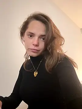 Wildmaca online show from December 2025 04:34:02 PM