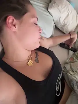 Wildmaca online show from December 2025 10:02:01 AM