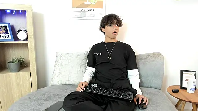 Honeymoon sariel online show from September 2025 07:58:02 PM