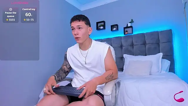 Thomas moon online show from January 2026 08:25:02 PM