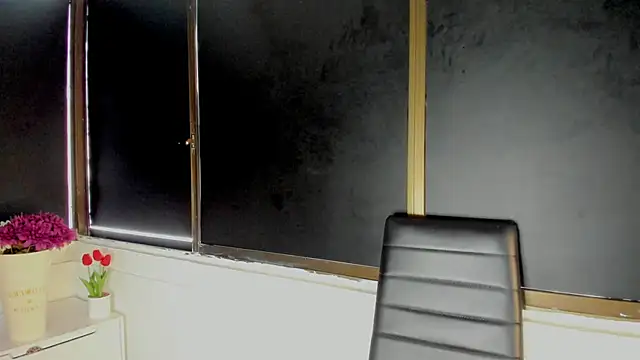 HellAndDante  online show from February 2026 10:47:02 PM