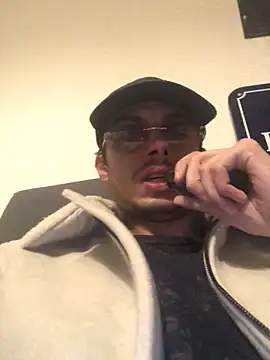 Snapshot of Bandolero51 chatting on March 2026 12:38:02 AM Bandolero51 online show from March 2026 12:38:02 AM