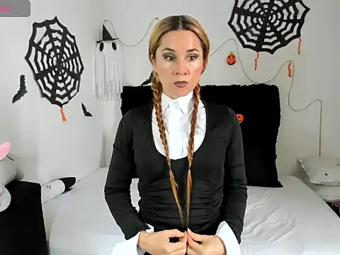 angie blondies online show from October 2025 03:57:02 PM