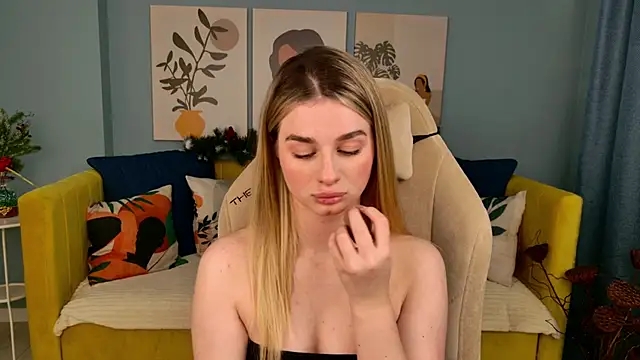 SweetyLicky online show from December 2025 04:13:01 PM