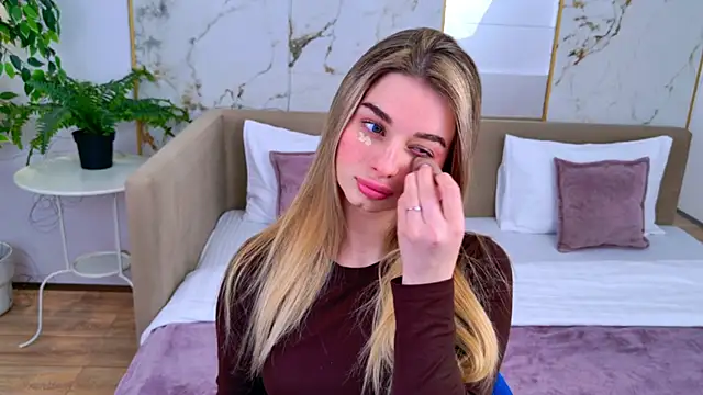 SweetyLicky online show from March 2026 03:29:02 PM