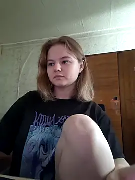 Snapshot of SlipperSherry chatting on November 2025 08:06:01 AM SlipperSherry online show from November 2025 08:06:01 AM