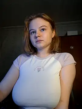 Snapshot of SlipperSherry chatting on December 2025 12:10:01 PM SlipperSherry online show from December 2025 12:10:01 PM