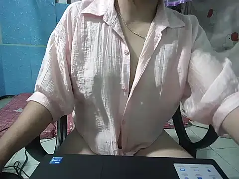 Snapshot of Xue_weng chatting on September 2025 01:38:02 AM Xue weng online show from September 2025 01:38:02 AM
