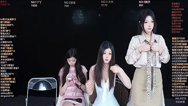 EYgirl222 online show from February 2026 06:51:01 AM