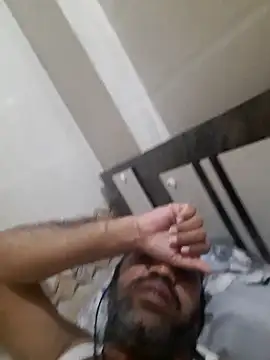 Snapshot of Hot-boy077 chatting on September 2025 05:01:01 PM Hot-boy077 online show from September 2025 05:01:01 PM