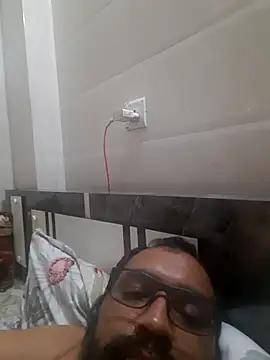 Snapshot of Hot-boy077 chatting on September 2025 06:02:02 PM Hot-boy077 online show from September 2025 06:02:02 PM