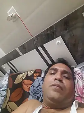 Snapshot of Hot-boy077 chatting on November 2025 06:32:01 PM Hot-boy077 online show from November 2025 06:32:01 PM