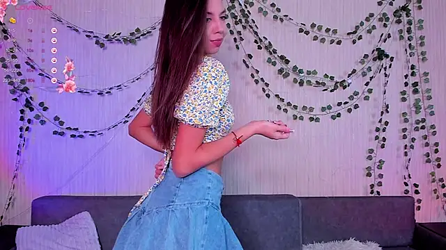 JenniferDavies online show from October 2025 04:42:02 PM