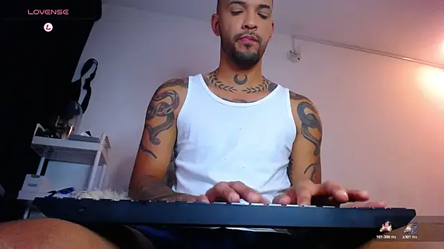 LickMyInk online show from November 2025 02:22:02 AM