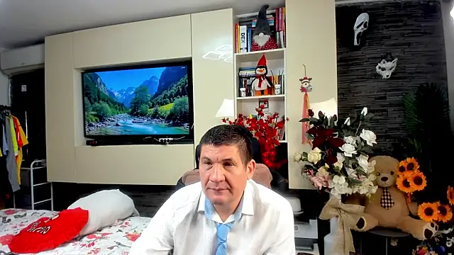 SpartacusDaddy48 online show from June 2026 10:12:02 PM