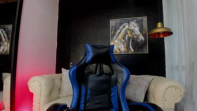 Maximo Wolff online show from October 2025 08:07:02 PM