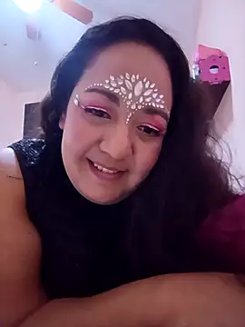 Snapshot of Caroomoom27 chatting on November 2025 02:10:01 AM Caroomoom27 online show from November 2025 02:10:01 AM