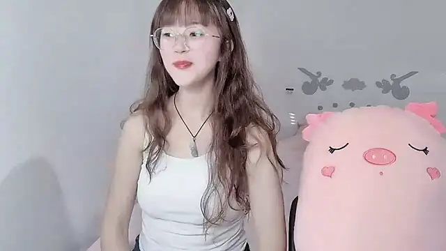 nini a online show from September 2025 12:16:02 PM