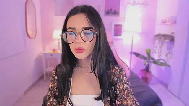 Snapshot of emma_soul1 chatting on November 2025 07:58:01 PM emma soul1 online show from November 2025 07:58:01 PM