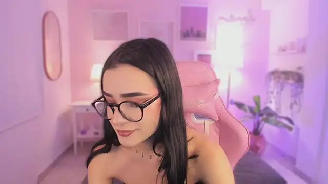 Snapshot of emma_soul1 chatting on November 2025 07:50:02 PM emma soul1 online show from November 2025 07:50:02 PM