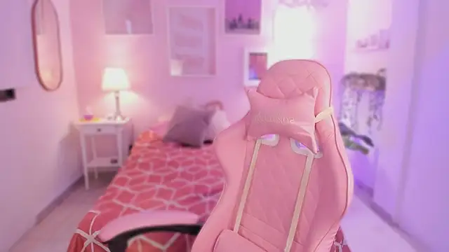 Snapshot of emma_soul1 chatting on December 2025 08:47:01 PM emma soul1 online show from December 2025 08:47:01 PM