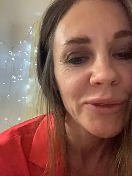 LucieMack online show from November 2025 01:08:02 AM