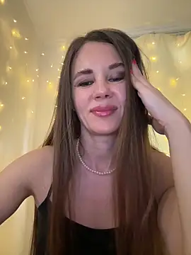 LucieMack online show from May 2026 10:12:02 AM