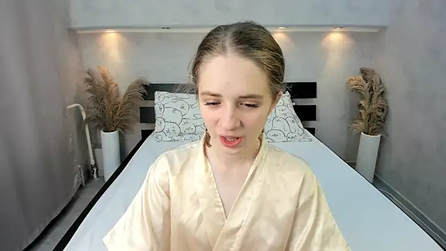 Camilla Kelly online show from October 2025 01:17:01 AM