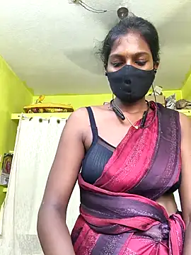 Snapshot of Honey_rosetamil chatting on May 2026 03:45:02 AM Honey rosetamil online show from May 2026 03:45:02 AM