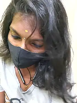 Snapshot of Honey_rosetamil chatting on May 2026 07:51:01 PM Honey rosetamil online show from May 2026 07:51:01 PM