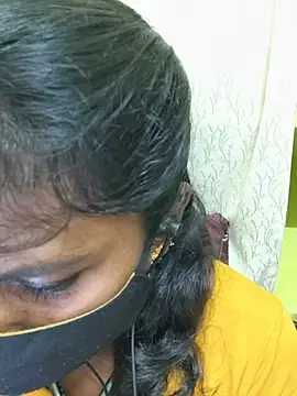 Snapshot of Honey_rosetamil chatting on May 2026 05:32:02 PM Honey rosetamil online show from May 2026 05:32:02 PM