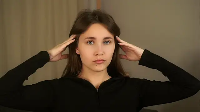 EthalFlowers online show from October 2025 01:09:02 AM