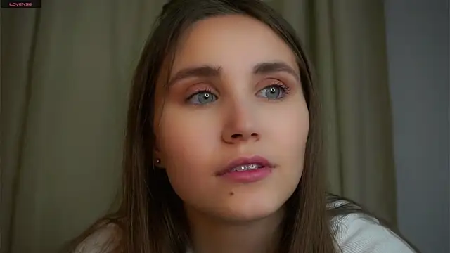 EthalFlowers online show from December 2025 01:02:02 AM