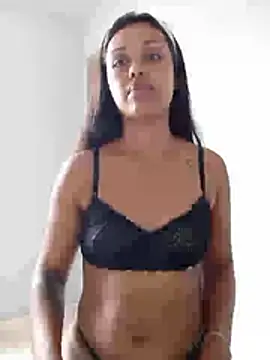 indiazinhabella27 online show from February 2026 03:24:02 PM