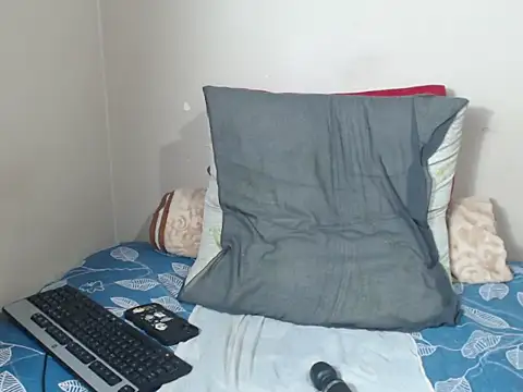  SweetLips  online show from May 2026 11:02:02 PM