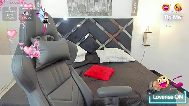 Katalina red online show from September 2025 04:08:02 PM