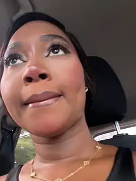 alisonn moon online show from October 2025 09:48:02 PM