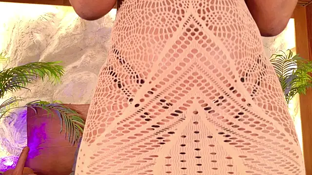 alisonn moon online show from February 2026 10:38:01 PM