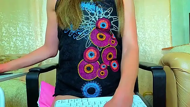 Snapshot of Bom_Mia_Bom chatting on May 2026 11:21:02 PM Bom Mia Bom online show from May 2026 11:21:02 PM