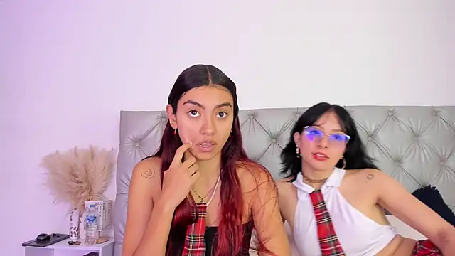 Naughty Couple83 online show from September 2025 02:55:01 PM