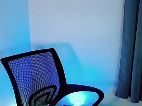 your hottest kim online show from February 2026 03:13:02 PM