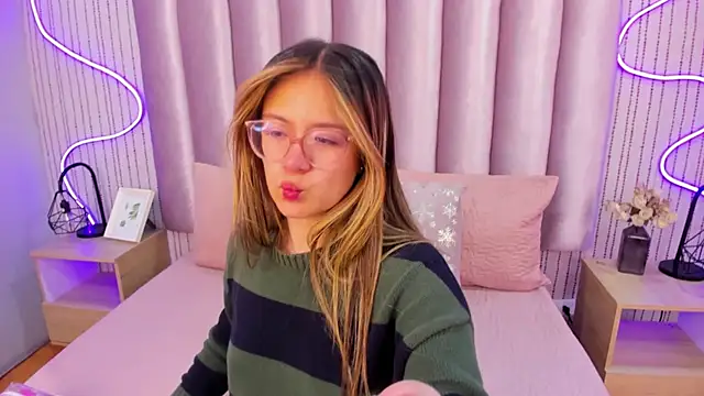 SamanthaPeachss online show from November 2025 11:43:01 AM