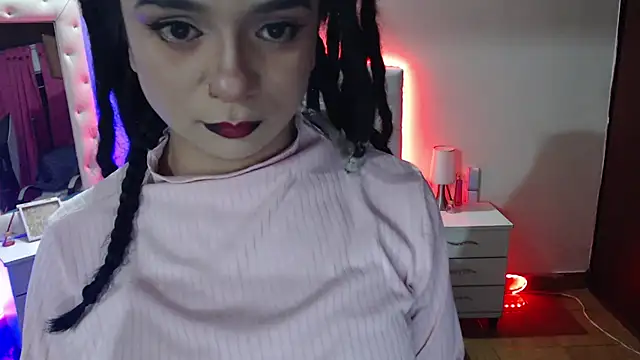 elapetitie online show from November 2025 06:13:01 AM