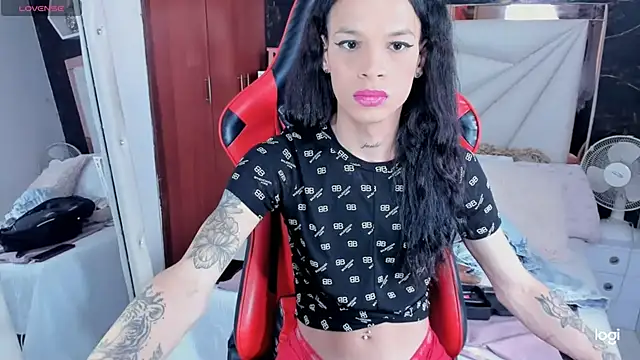 Snapshot of sara_slut21 chatting on December 2024 07:27:02 PM sara slut21 online show from December 2024 07:27:02 PM