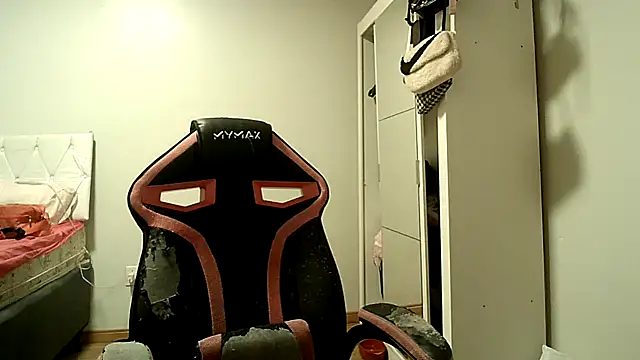 Becca B online show from October 2025 06:42:01 PM