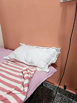 Snapshot of Shalu_G chatting on October 2025 05:27:02 AM Shalu G online show from October 2025 05:27:02 AM