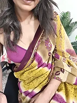 Snapshot of Shalu_G chatting on November 2025 07:06:02 AM Shalu G online show from November 2025 07:06:02 AM