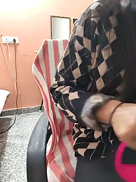 Snapshot of Shalu_G chatting on November 2025 11:31:02 AM Shalu G online show from November 2025 11:31:02 AM