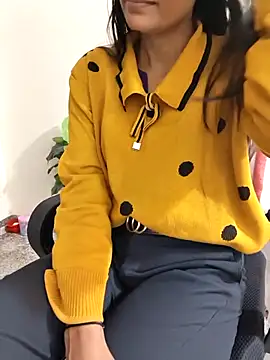 Snapshot of Shalu_G chatting on November 2025 01:23:01 PM Shalu G online show from November 2025 01:23:01 PM